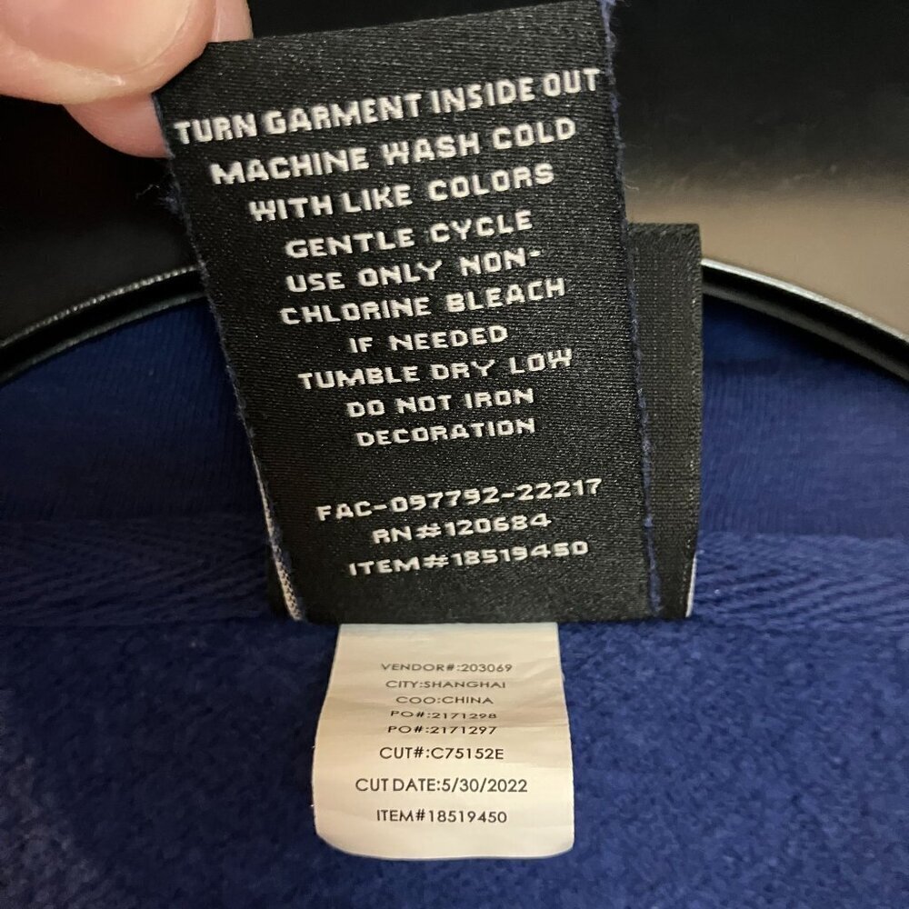 Coraline Jones Women SOLD OUT Box Lunch Letter Portrait Hoodie Small Blue AN EXC - Picture 8 of 12